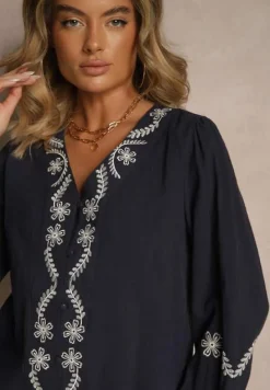 Granatowa Koszula z Wiskozą z Dekoltem V Zdobiona Haftem z Motywem Kwiatowym Gonarrae
