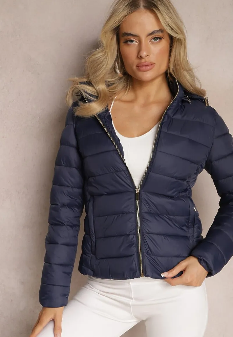 Granatowa Przejściowa Kurtka z Odpinanym Kapturem i Pikowaniem Okluma