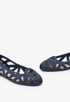 Granatowe Balerinki Ozdobione Wycięciami na Cholewce Sylaria