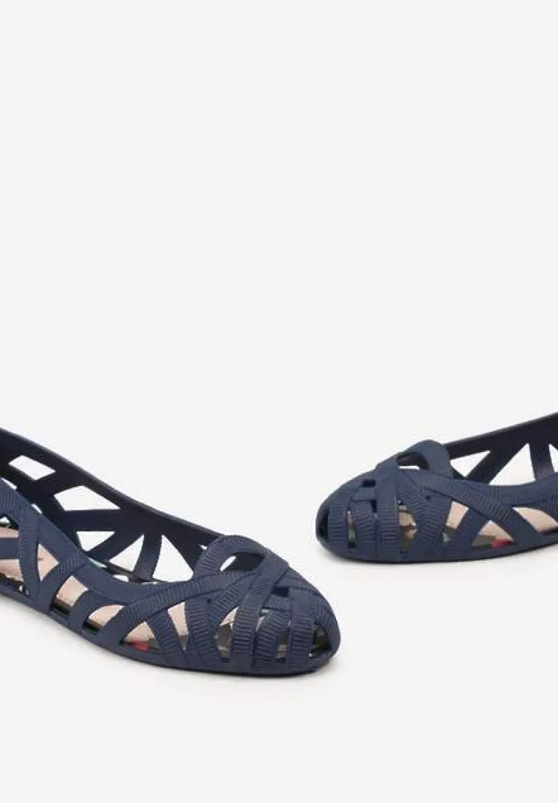 Granatowe Balerinki Ozdobione Wycięciami na Cholewce Sylaria