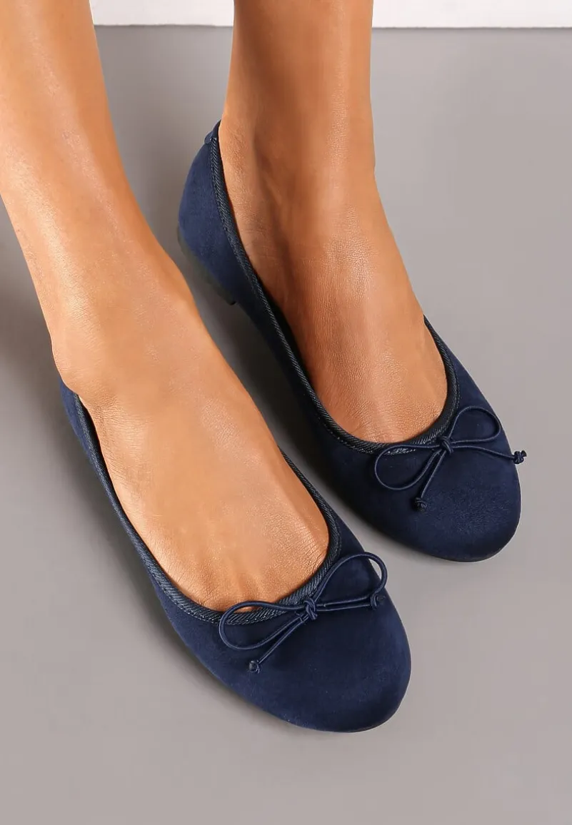 Granatowe Balerinki z Imitacji Zamszu i Ozdobną Kokardką Ammanne