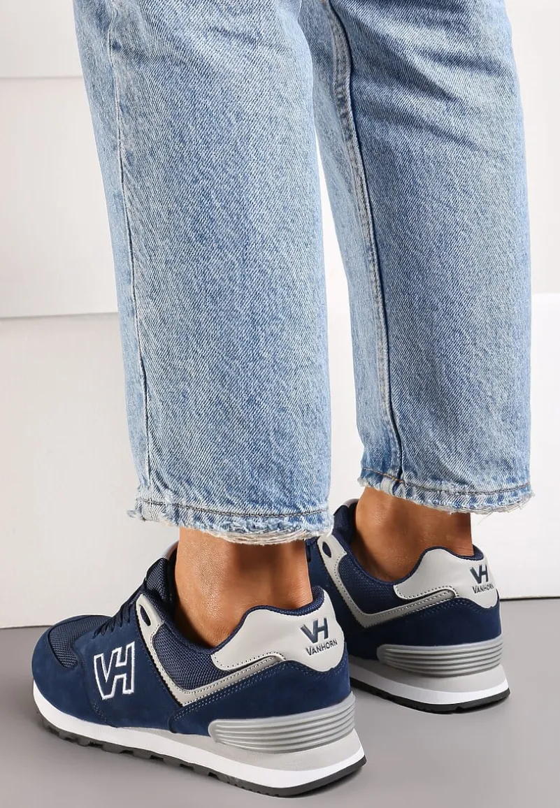 Granatowe Buty Sportowe z Imitacji Zamszu z Naszywką Lysadna