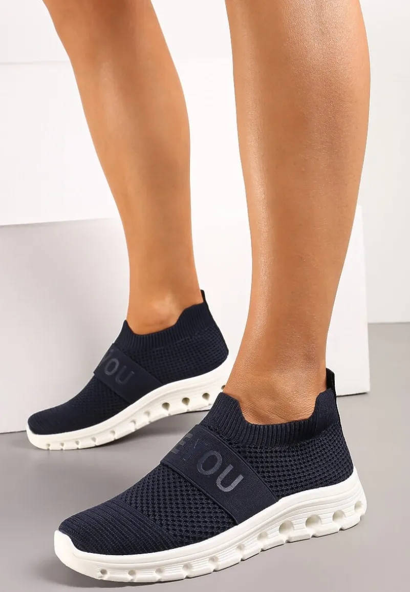 Granatowe Buty Sportowe z Napisem LOVE i Elastyczną Cholewką Alaissa