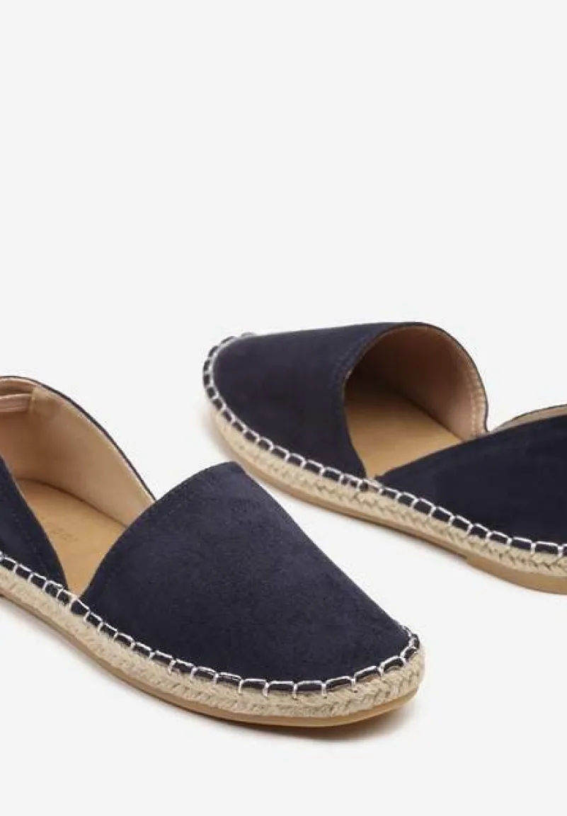 Granatowe Espadryle Ozdobione Wyciętą Cholewką i Plecionką Wommea