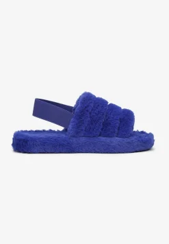 Granatowe Kapcie Pikowane z Pluszowego Futerka Zaliyne