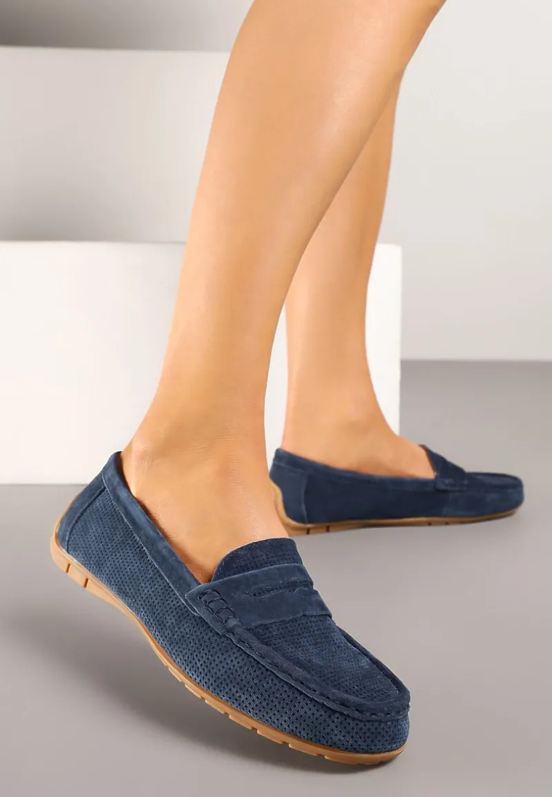 Granatowe Mokasyny ze Skóry Naturalnej Zdobione Perforacją Revaya