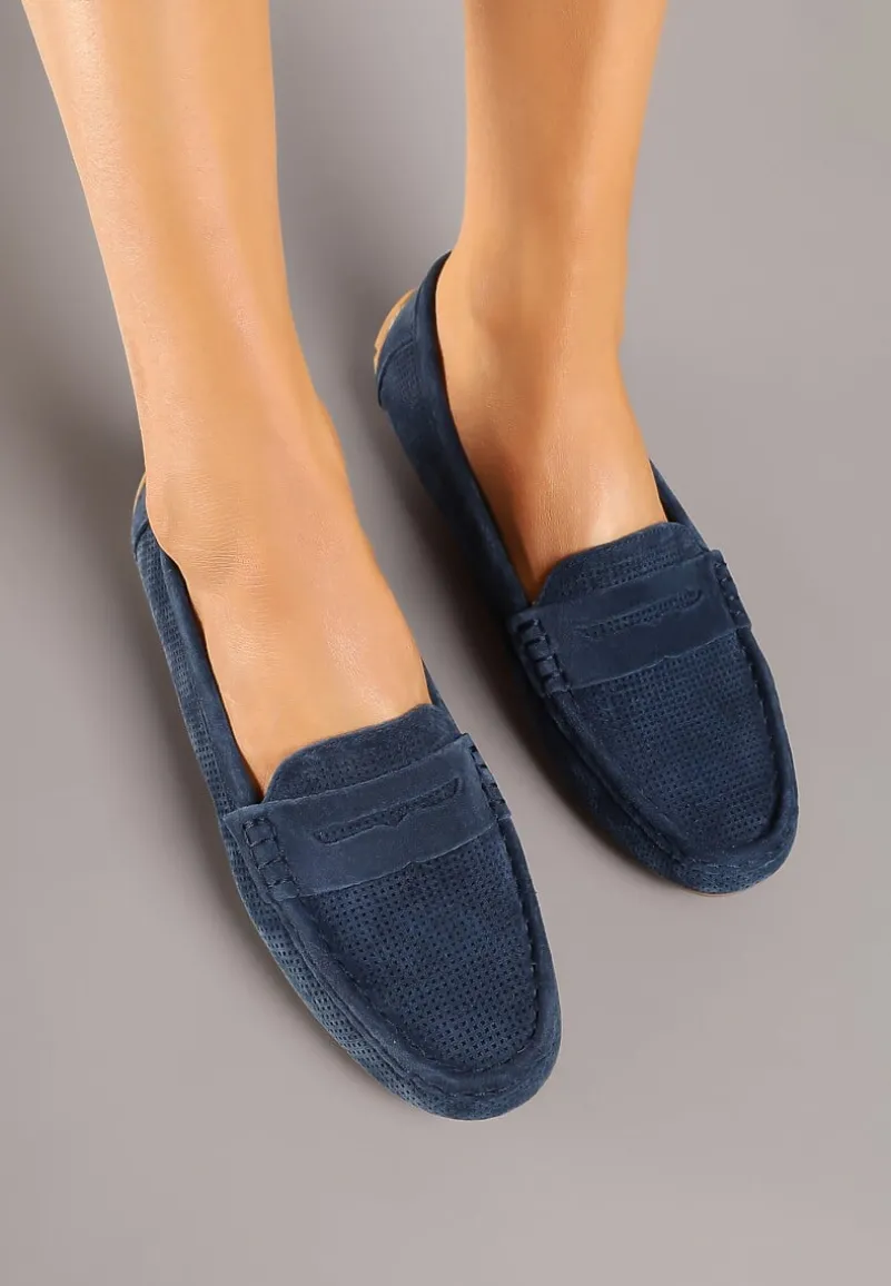 Granatowe Mokasyny ze Skóry Naturalnej Zdobione Perforacją Revaya
