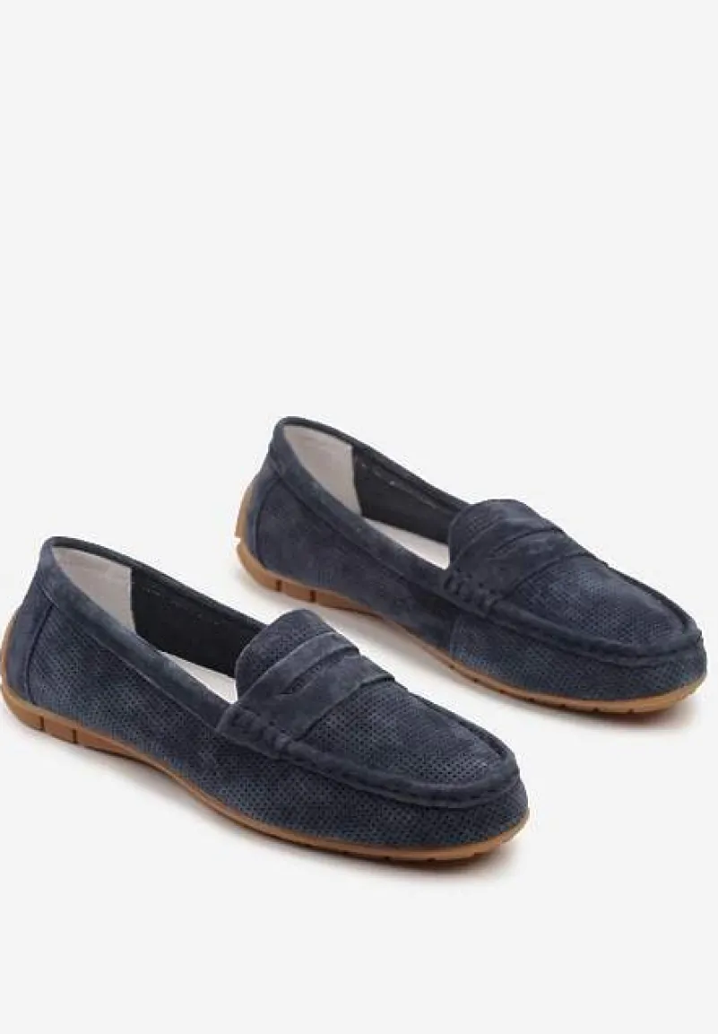 Granatowe Mokasyny ze Skóry Naturalnej Zdobione Perforacją Revaya