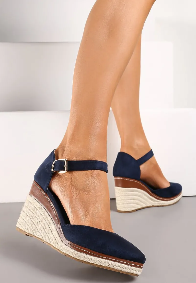 Granatowe Sandały na Plecionym Koturnie ze Sprzączką Catlinna