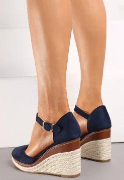 Granatowe Sandały na Plecionym Koturnie ze Sprzączką Catlinna