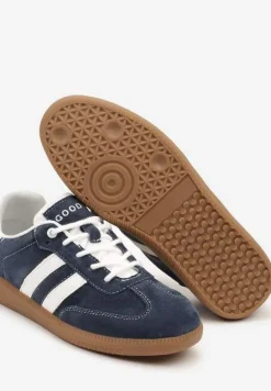 Granatowe Sneakersy ze Skóry Naturalnej na Płaskiej Podeszwie Wykończone Paskami Navinda