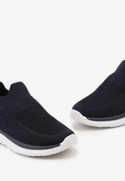 Granatowe Wsuwane Buty Sportowe z Materiałową Cholewką i Dziurkami w Podeszwie Aslla