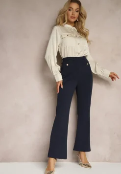 Granatowo-Beżowy Kombinezon z Koszulową Górą Zdobiony Wiązaniem i Eleganckimi Guzikami Eliti