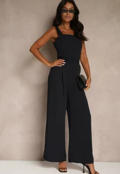 Granatowy Elegancki Kombinezon Ozdobiony Paskiem z Klamrą Dolanela