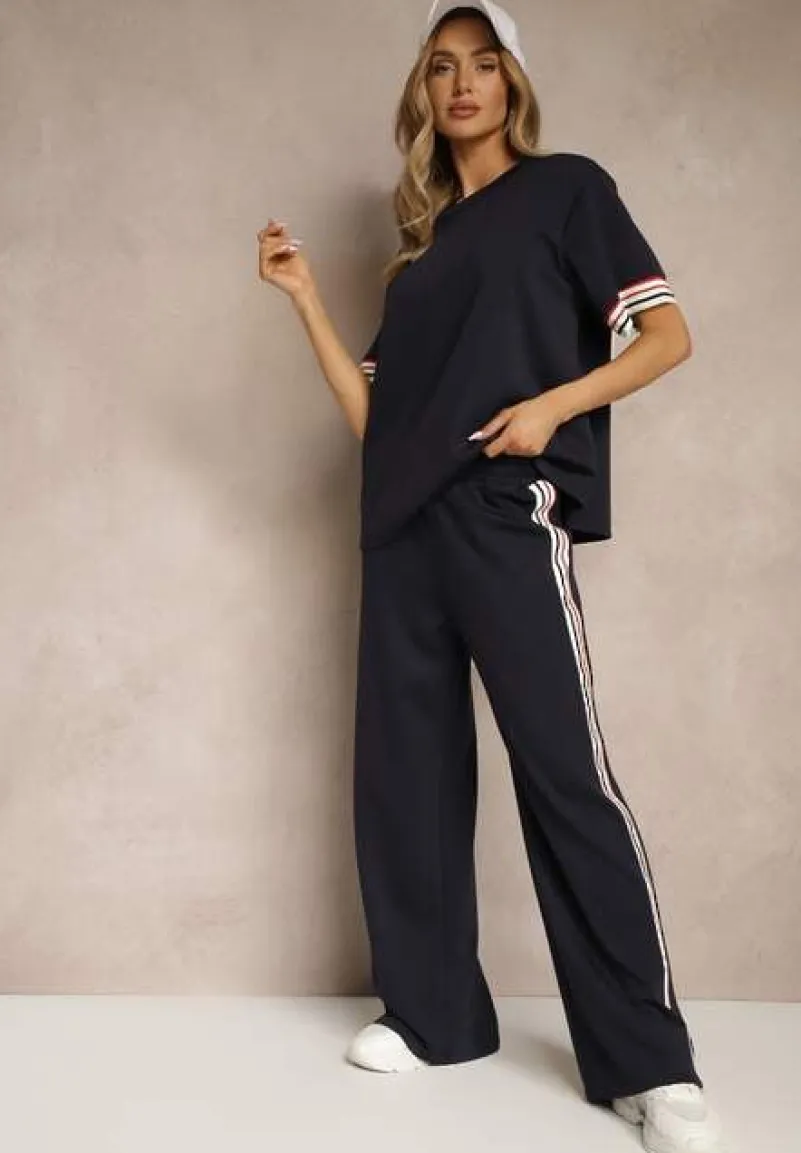 Granatowy Komplet z Wiskozą Bluzka Ozdobiona Paskami i Szerokie Spodnie Nilassea