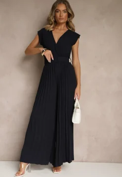 Granatowy Kopertowy Kombinezon Wide Leg Zdobiony Plisami i Paskiem z Klamrą Salirella