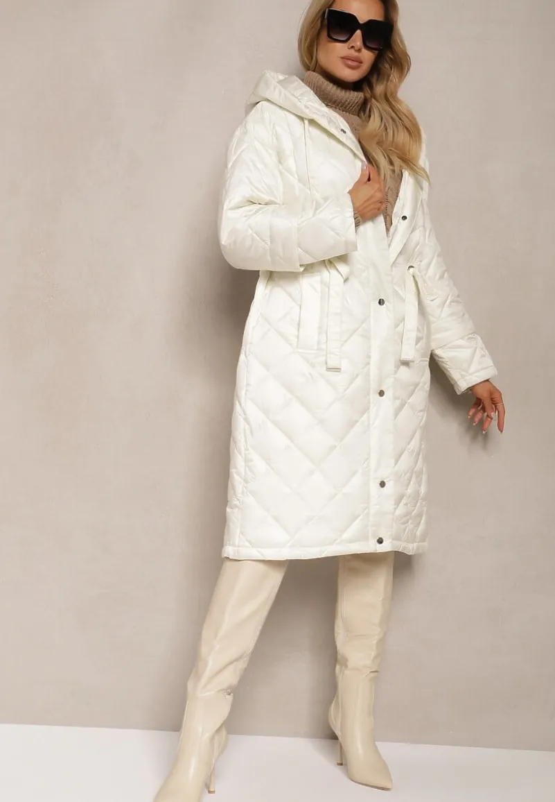 Jasnobeżowa Długa Kurtka z Kapturem i Paskiem w Talii Zdobiona Pikowanymi Przeszyciami Nikilya