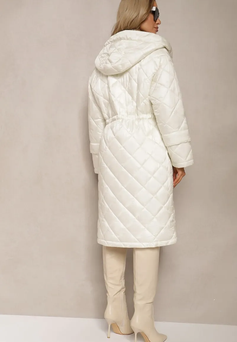 Jasnobeżowa Długa Kurtka z Kapturem i Paskiem w Talii Zdobiona Pikowanymi Przeszyciami Nikilya