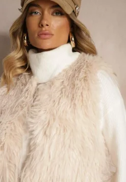 Jasnobeżowa Futerkowa Kamizelka o Prostym Kroju z Kieszeniami Venialith