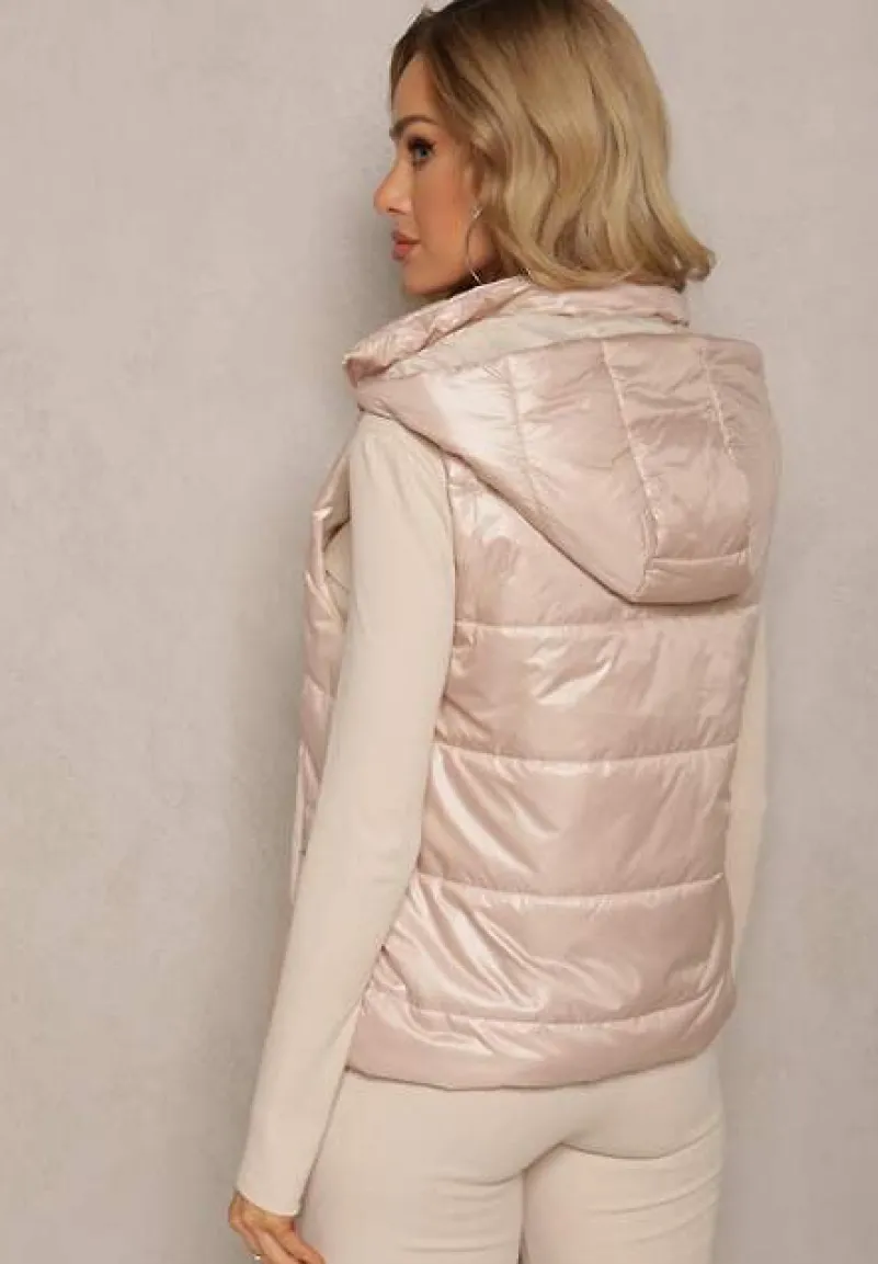 Jasnobeżowa Kamizelka z Odpinanym Kapturem i Ozdobnym Pikowaniem Akkendia