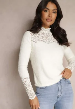 Jasnobeżowa Koronkowa Bluzka z Golfem Olvesin