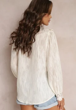 Jasnobeżowa Koszula z Metaliczną Nitką i Koronką Knikkar