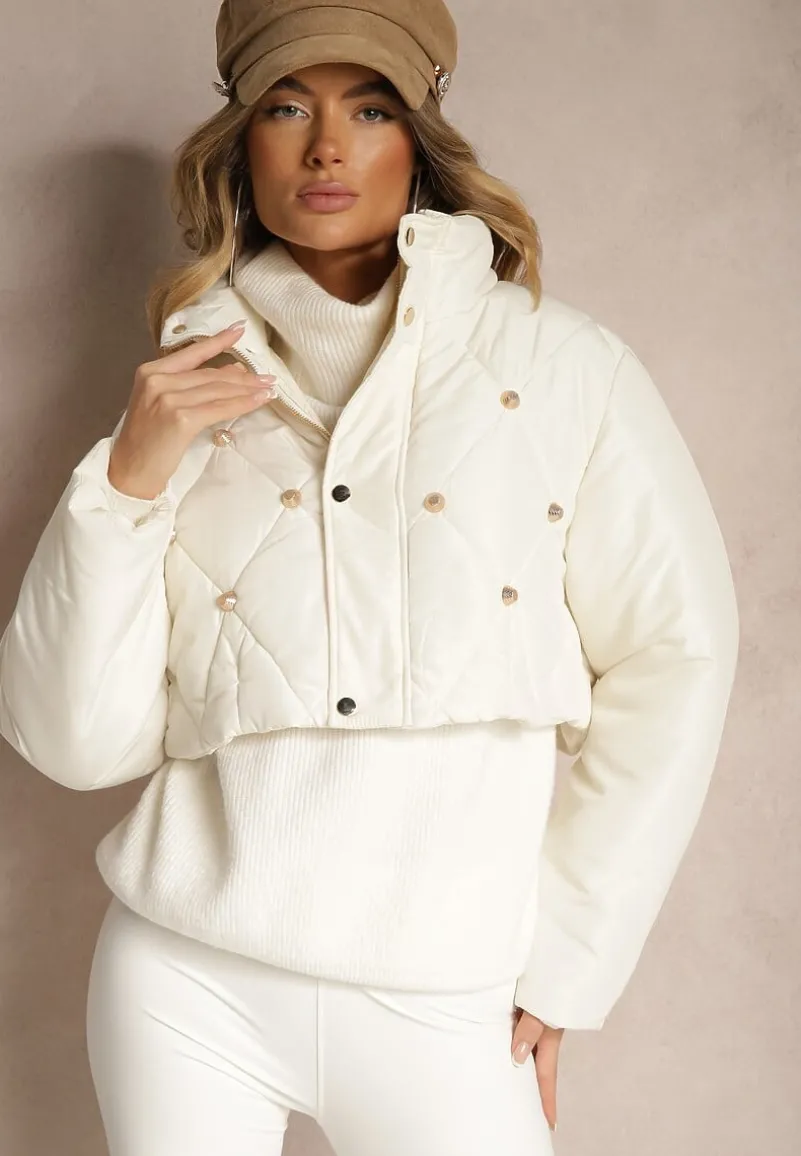 Jasnobeżowa Krótka Kurtka Puffer ze Stójką i Pikowanymi Przeszyciami Ozdobiona Napami Zinovira