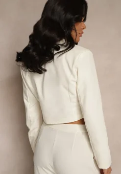 Jasnobeżowa Krótka Marynarka z Poduszkami w Ramionach Eclinta