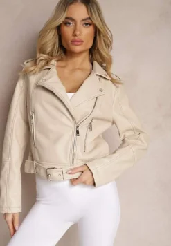 Jasnobeżowa Kurtka Ramoneska z Paskiem ze Sprzączką na Dole i Asymetrycznym Zapięciem Lysa
