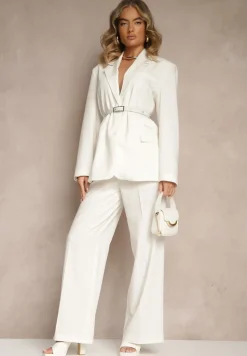 Jasnobeżowa Oversizowa Marynarka z Wiskozą o Pudełkowym Kroju z Paskiem z Klamrą Reasana