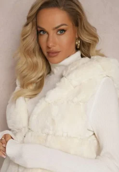 Jasnobeżowa Pikowana Kamizelka z Futerka z Kapturem i Kieszeniami Albarosa