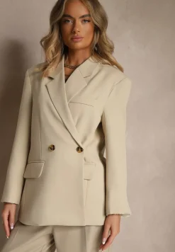 Jasnobeżowa Pudełkowa Marynarka Oversize o Dwurzędowym Fasonie z Dodatkowym Guzikiem Pasmira