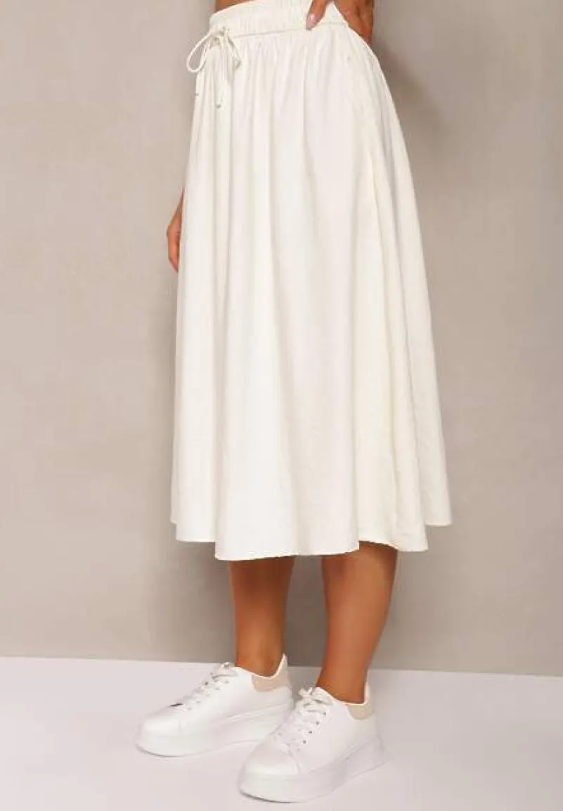 Jasnobeżowa Spódnica o Rozkloszowanym Kroju Ściągana w Pasie Rigelia