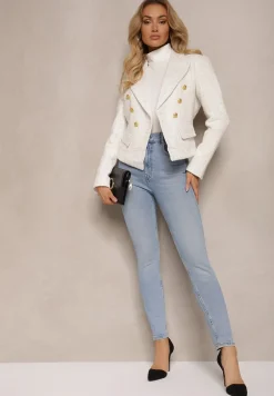 Jasnobeżowa Taliowana Marynarka z Ozdobnymi Guzikami i Usztywnieniem w Ramionach Azinnara