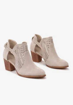Jasnobeżowe Ażurowe Botki Vices na Słupku w Stylu Kowbojek Ozdobione Wycięciem Isfedi