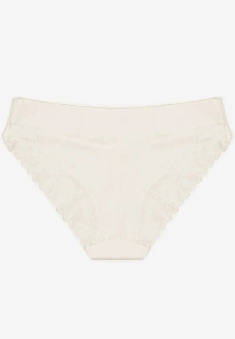 Jasnobeżowe Bezszwowe Majtki o Kroju Fig z Koronką Zeiarae