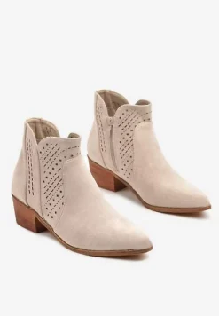 Jasnobeżowe Botki Kowbojki Vices na Słupku z Ażurową Cholewką Selahra