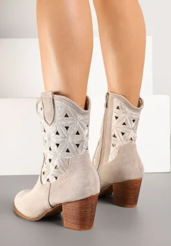 Jasnobeżowe Botki Kowbojki Vices na Słupku z Geometrycznym Motywem Sarori