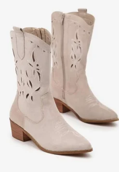 Jasnobeżowe Botki Vices na Słupku Kowbojki z Ażurową Cholewką Rivori