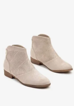 Jasnobeżowe Botki Vices z Ekozamszu z Ażurową Cholewką Selianae