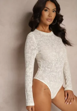 Jasnobeżowe Dopasowane Body Siateczkowe z Tłoczonym Wzorem Mirilina