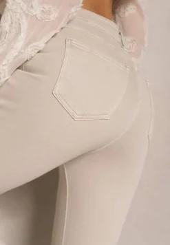 Jasnobeżowe Jeansy z Bawełny w Klasycznym Stylu Allivine