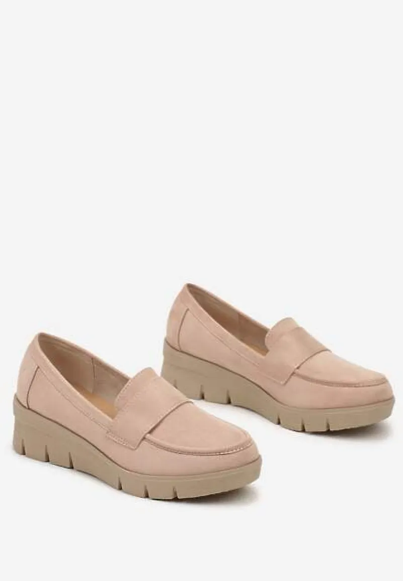 Jasnobeżowe Półbuty Mokasyny na Koturnie z Wkładką ze Skóry Naturalnej Ozdobione Paskiem Zorvia