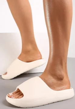 Jasnobeżowe Piankowe Klapki z Grubą Podeszwą i Szerokim Paskiem Zamila