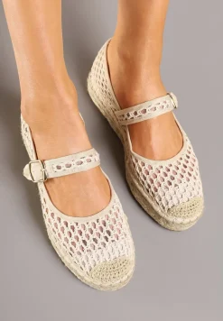 Jasnobeżowe Siateczkowe Espadryle na Podeszwie z Juty Zapinane na Sprzączkę Geniffia