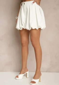 Jasnobeżowe Szorty Bombka z Wiskozą Koliana