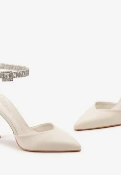 Jasnobeżowe Szpilki z Paskiem Wokół Kostki Zdobiony Cyrkoniami Faeillna