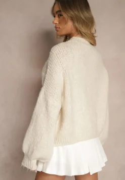 Jasnobeżowy Sweter z Wełną o Eleganckim Warkoczowym Splotem Makkaria