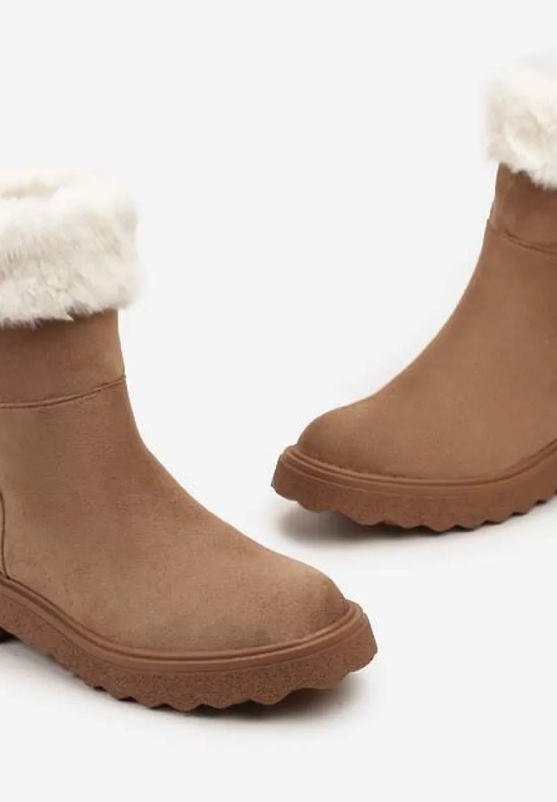 Jasnobrązowe Botki z Imitacji Zamszu z Futerkiem i Płaską Podeszwą Cegia
