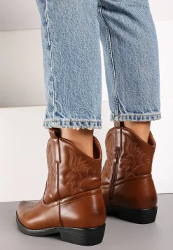 Jasnobrązowe Casualowe Botki Kowbojki z Ozdobnym Haftem i Płaskim Obcasem Ravindora